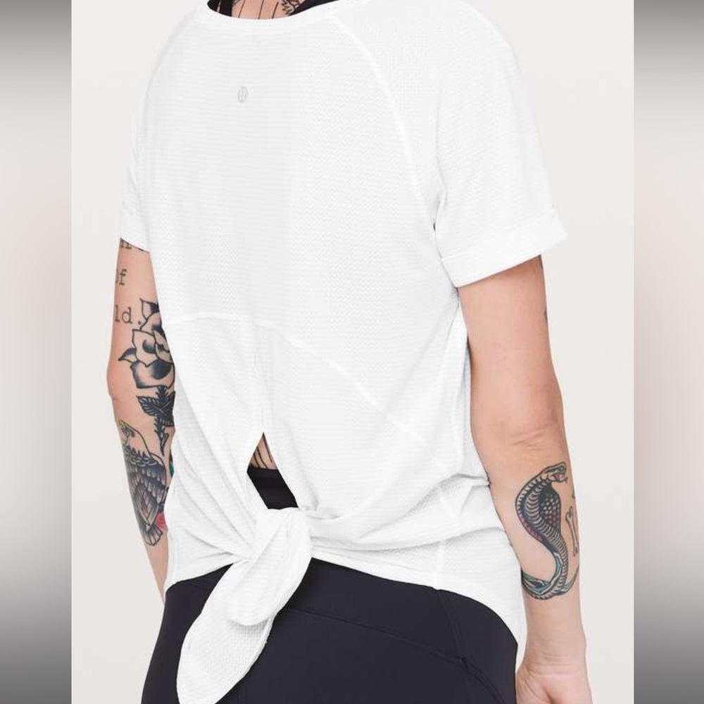 Lululemon Open Up Tie Back Tee Size 4 White